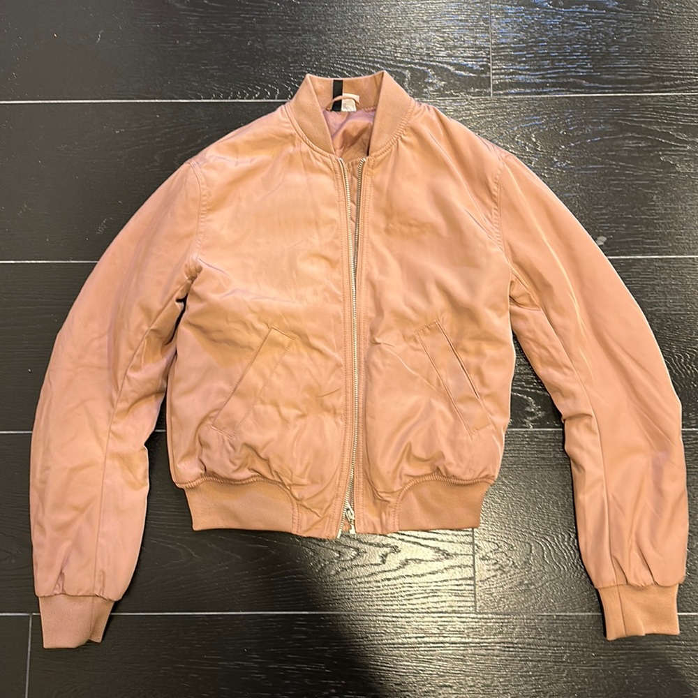 Women bomber jacket in rose color